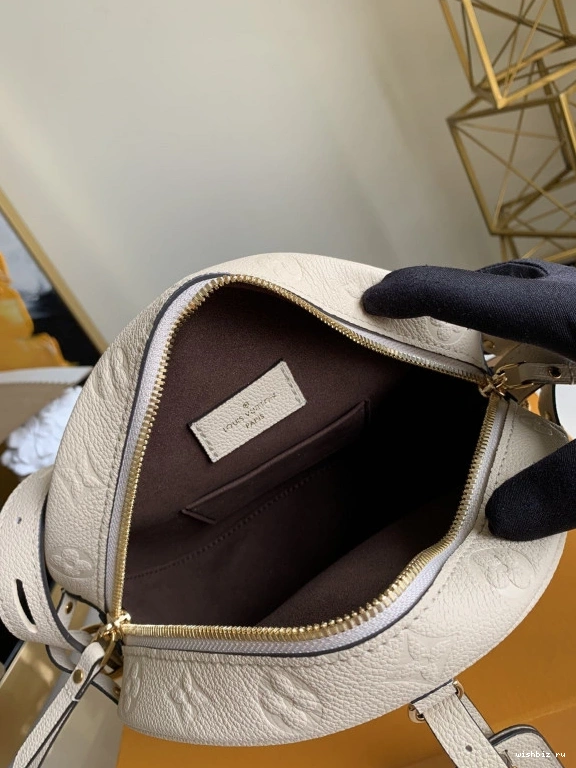 WIS VUITTON LOUIS BOITE MM SOUPLE CHAPEAU 0901